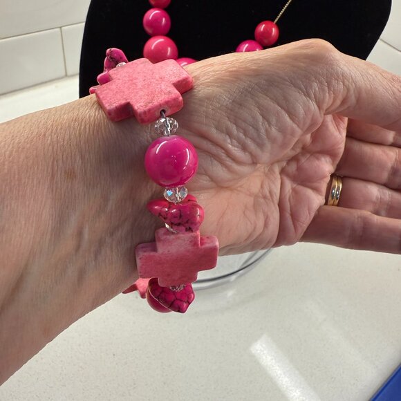 Fun and Flirty Hot Pink Necklace and Bracelet - Picture 4 of 7